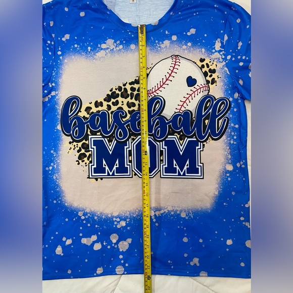 ⭐️ Baseball Mom T Shirt - Picture 5 of 6